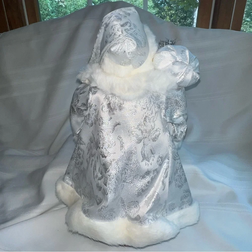 Santa Figurine Father‎ Christmas Winter White EUC